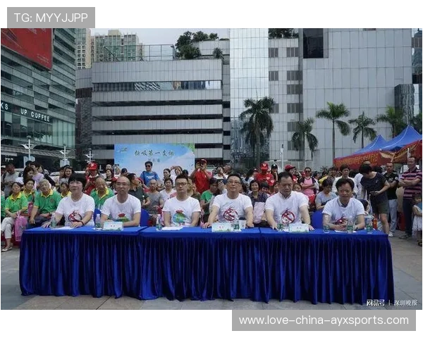 游泳队迎接舞蹈对拍挑战，精彩瞬间引爆全场