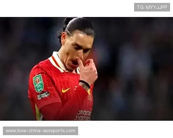 利物浦逼抢造成反击空间，努涅斯头球抢点成功