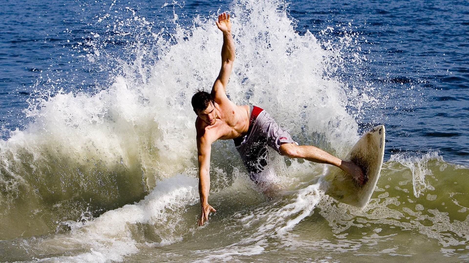 决赛门票抢购一空
